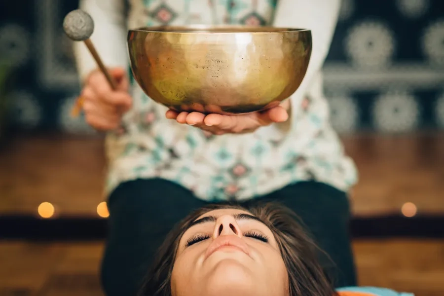 An Introduction to Sound Baths: Understanding Their Essence, Selecting the Right Experience, and Insights from Research